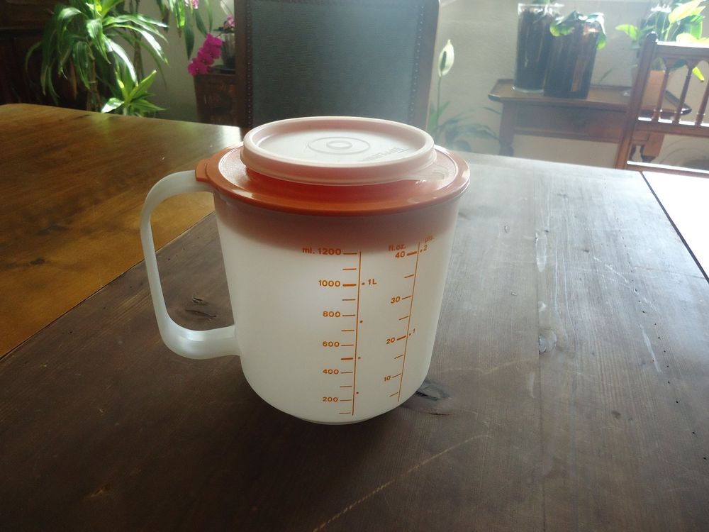 Pichet gradué Tupperware vintage 1,2 litre (Gebraucht) in Vessy für CHF ...