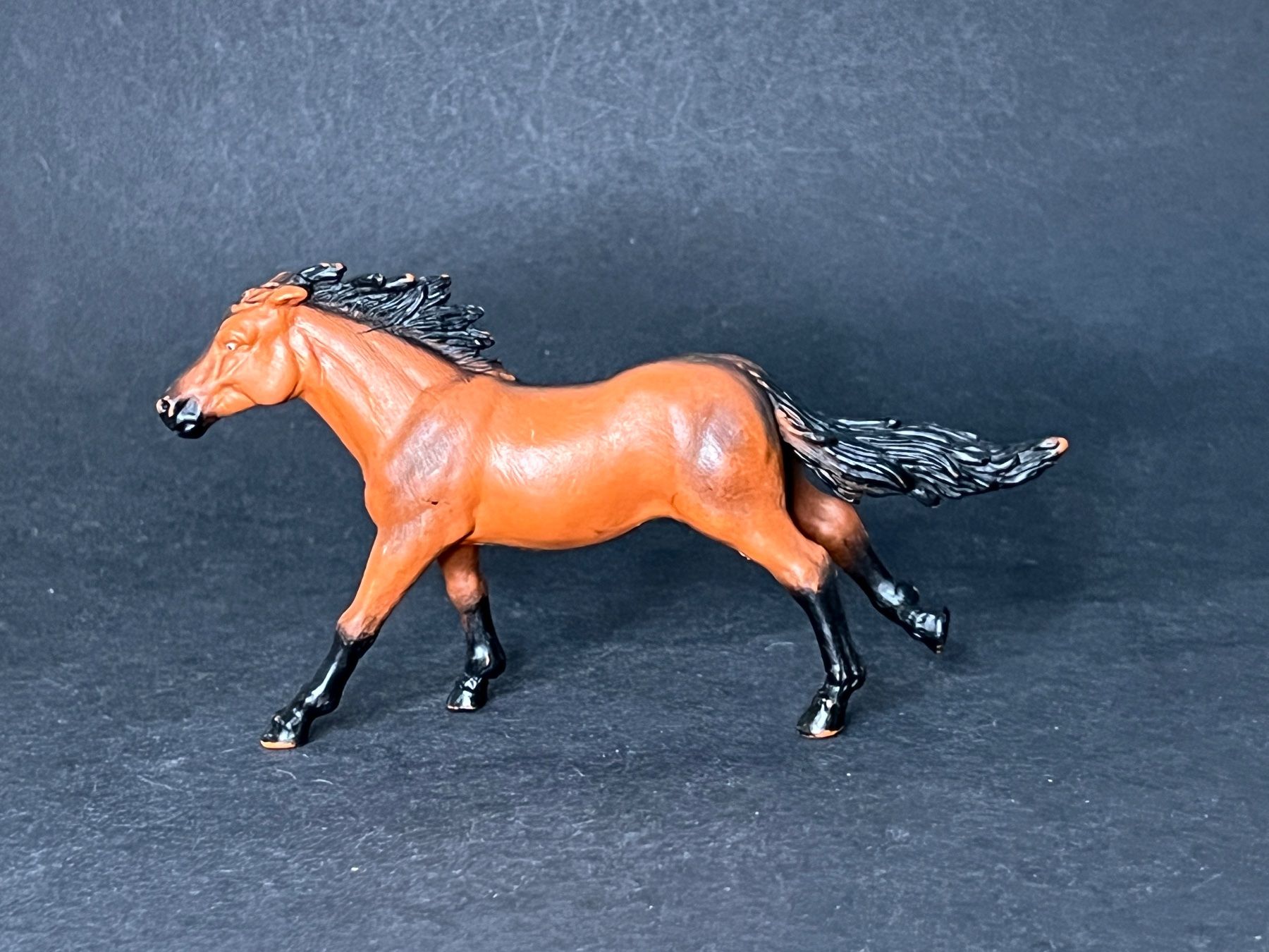 Schleich Statuette: Schleich Rennpferd 13216 Pferd Stute – Usato da Ennetbaden venduto da mapa05