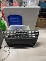 Audi Kühlergrill ? Originalteil (4L0 853 651 ZA2)
