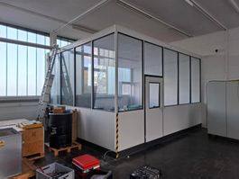 Hallenbüro, Werkstattbüro (ca. 5m x 5m x 2.6m)
