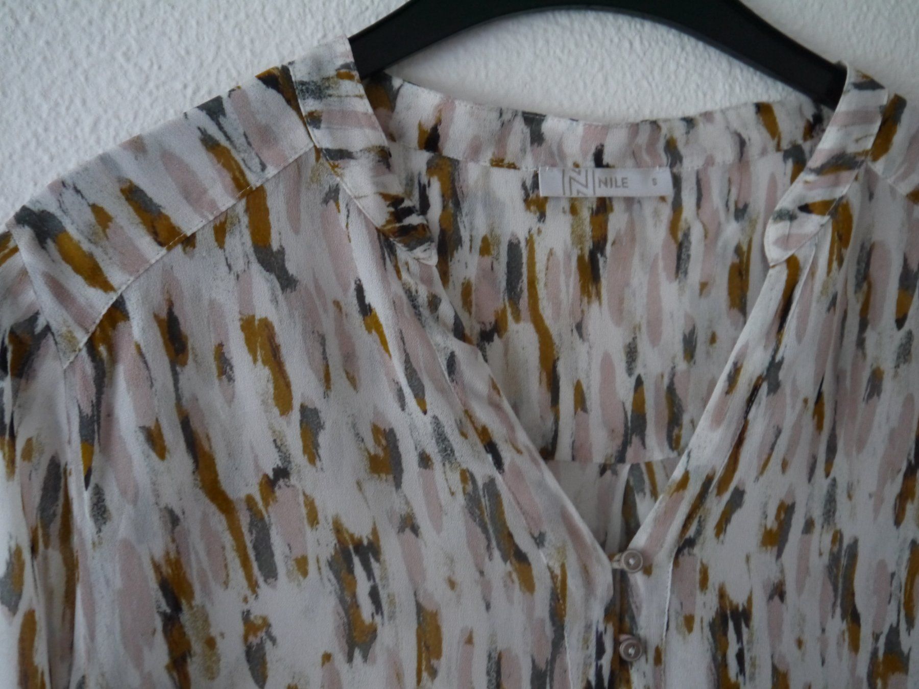 Nile Camicette: NILE Bluse aus 100% Viskose Gr:S – Usato da Hagendorn venduto da Blaf 1