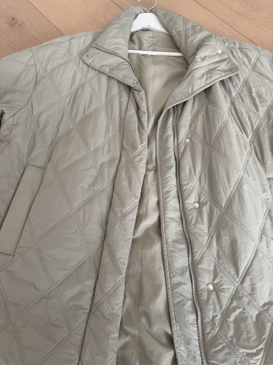 Oysho Vestes: Steppjacke Damen | Grösse M | Oysho – D'occasion à Winterthur par saram26 1