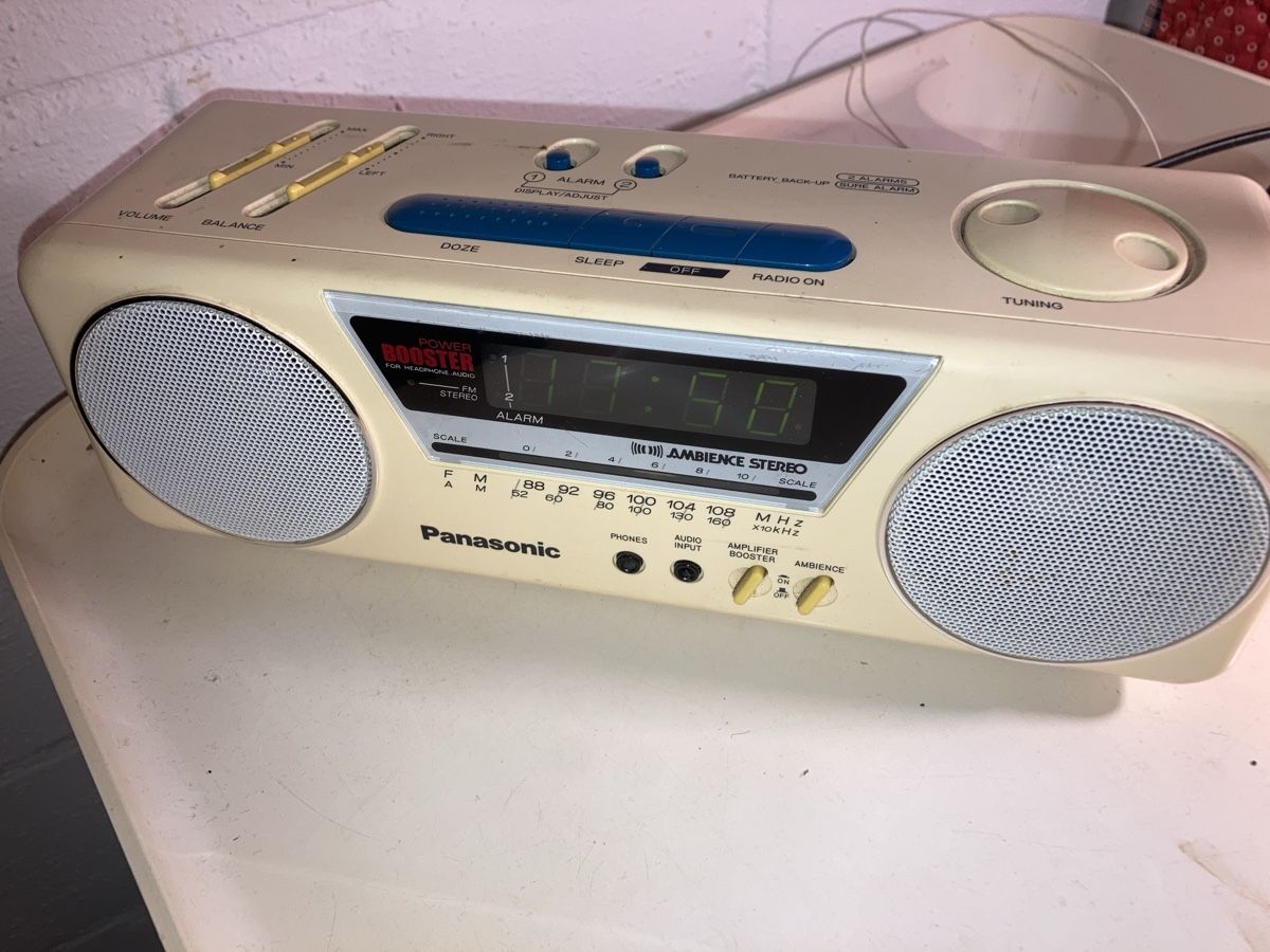 Panasonic Radio: Panasonic Stereo Radiowecker, RC-X210 – Usato da Wetzikon ZH venduto da Kohle3 1