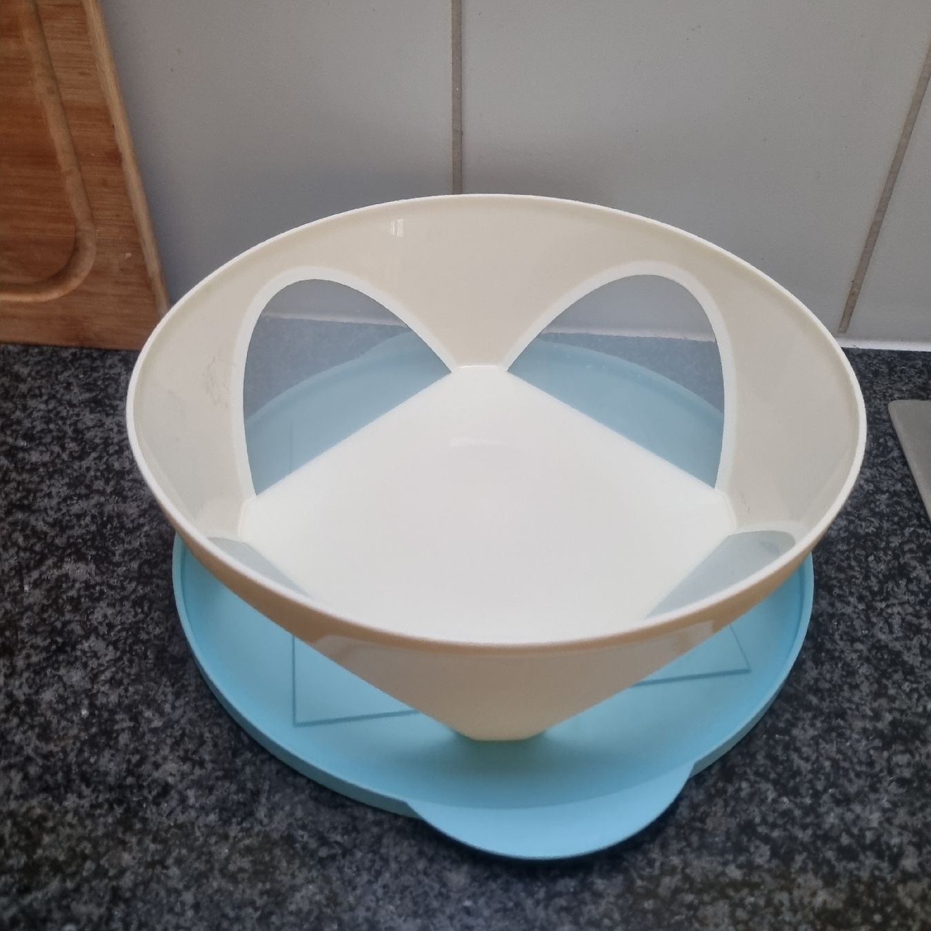 Tupperware Behälter & Ähnliches: Tupperware Behälter – Gebraucht aus Altenrhein von Roduner 1