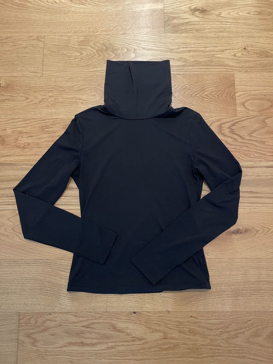 Shein Tops: Top mit Rollkragen, Langarm, Gr. s – Gebraucht aus Bremgarten AG von arl_8nbf
