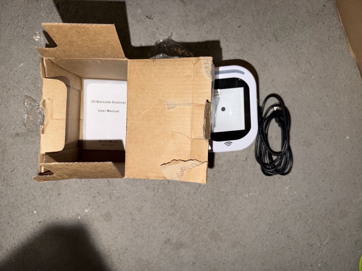 Scanner: 2D Barcode Scanner weiss mit Kabel – Neu und originalverpackt aus Flamatt von Vm_t