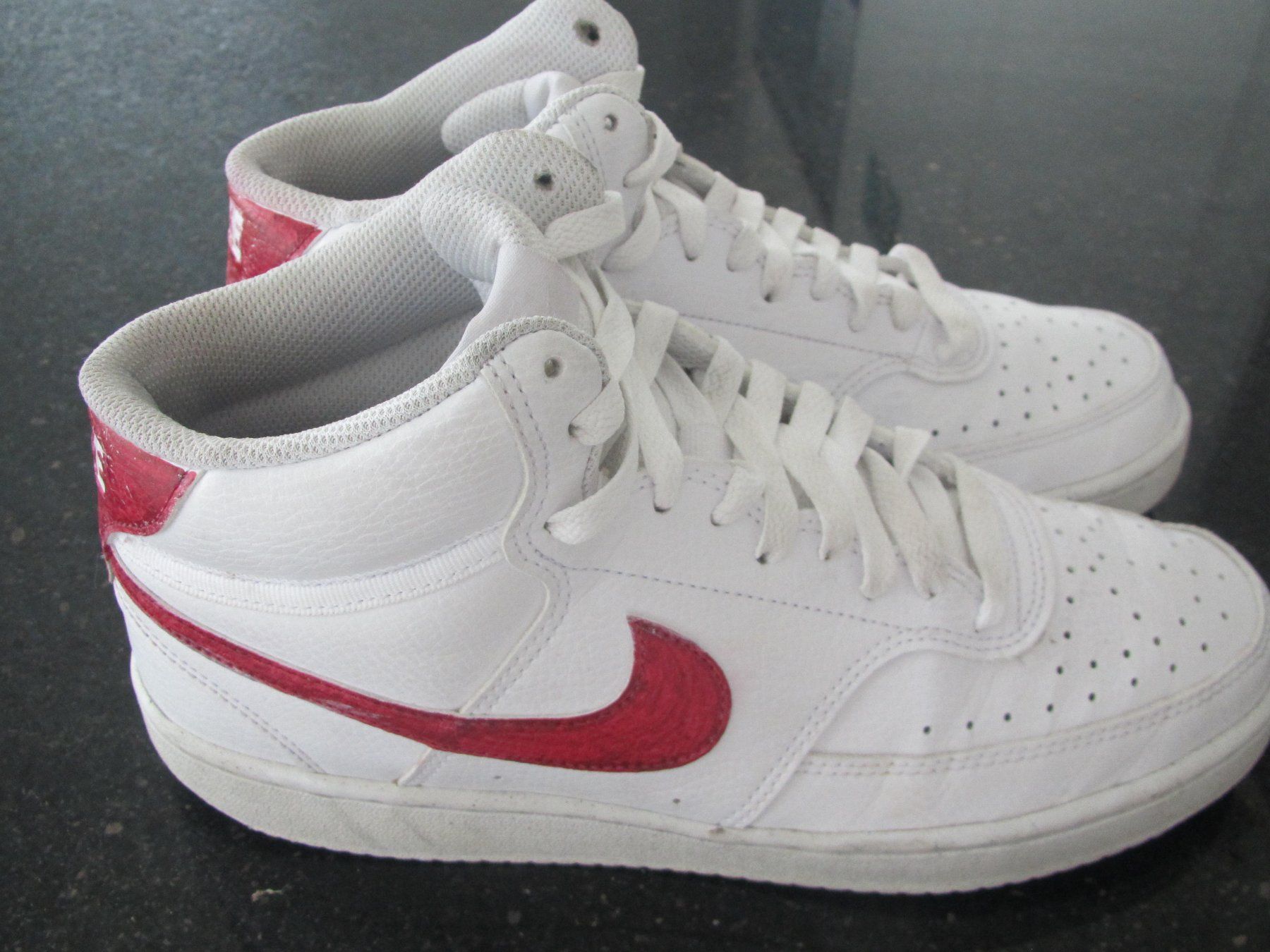 Nike Chaussures hommes: SNEAKER HAUT NIKE – D'occasion à Murten par Selliot