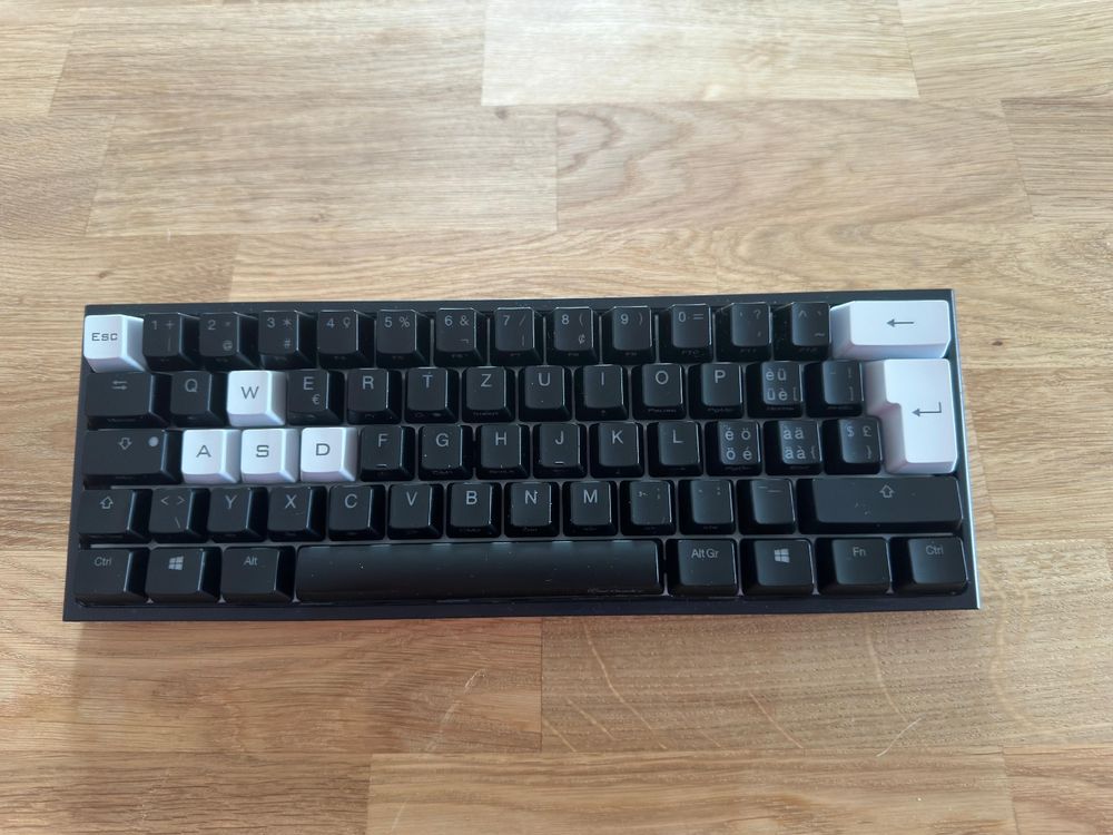 Ducky One 2 Mini Tastatur mit Cherry MXRed Switches Kaufen auf Ricardo