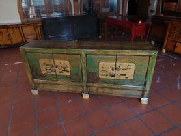Grosses asiatisches Sideboard grün Vintage Malereien