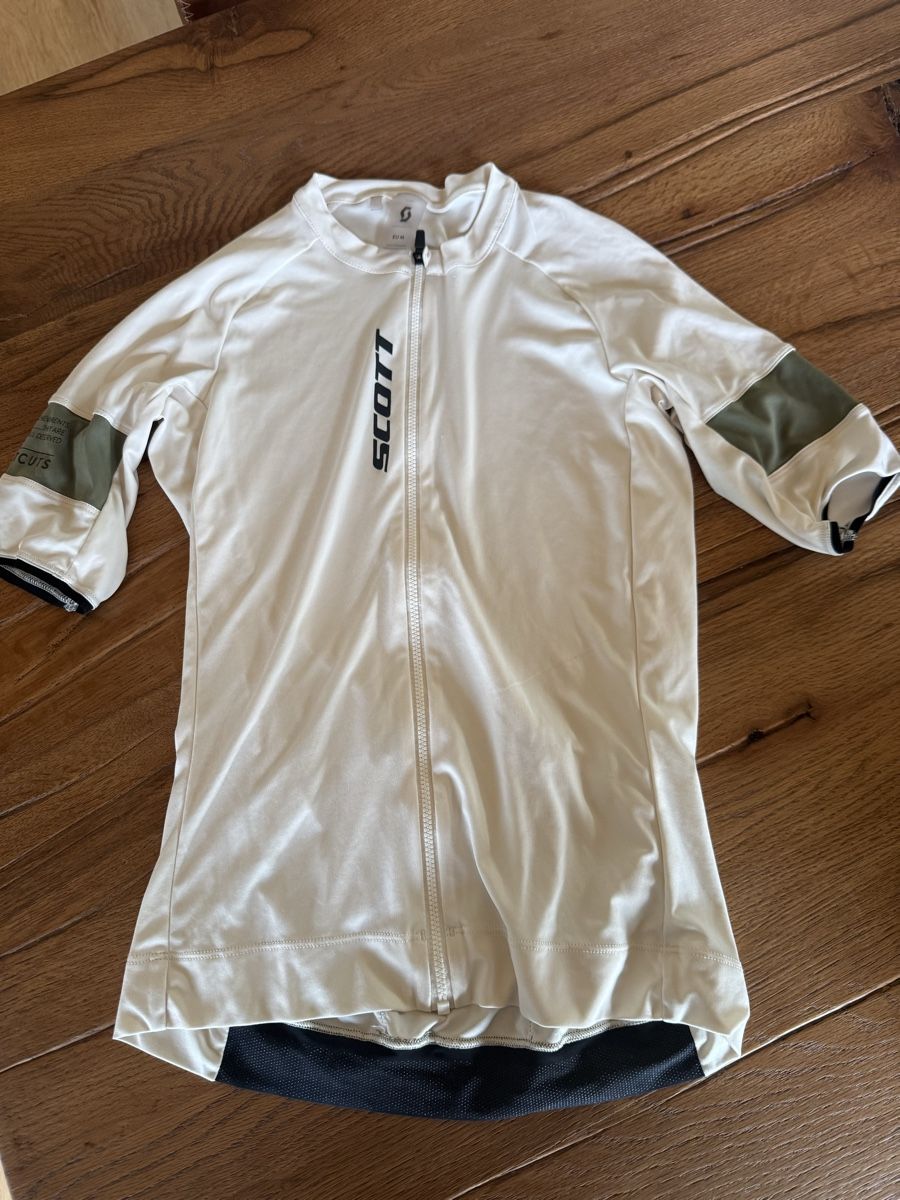 Scott Canottiere & Pantaloni: Scott Damentrikot (kurzarm) Gr. M – Usato da Häutligen venduto da ale_k92f