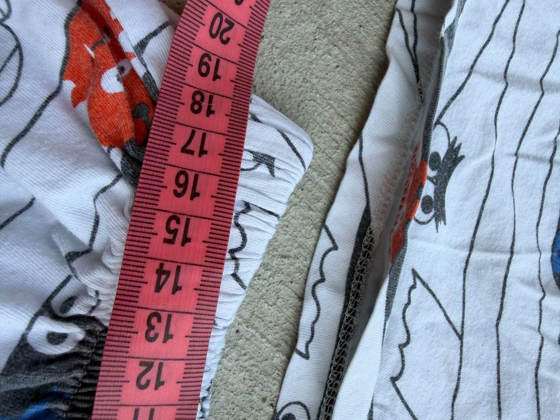 Pigiama & Simili: Kinder Pyjama PEBBLESTONE Grösse 104 – Usato da Riehen venduto da ann_76jw 6
