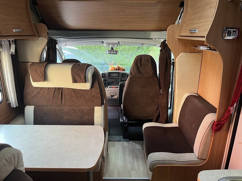 Chausson Veicoli da campeggio: Camping-car Chausson 6 places – Difettoso da Diesse venduto da Christophe76 3