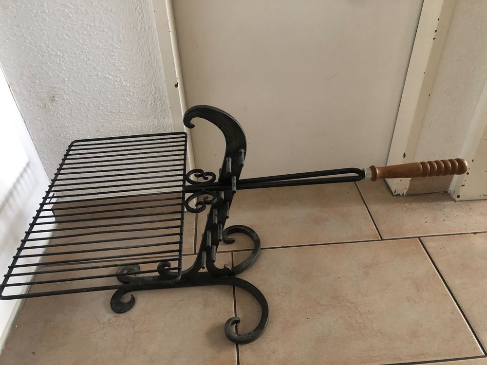 Auf in die Grillsaison: Die passende Ausrüstung zum Grillen unterwegs