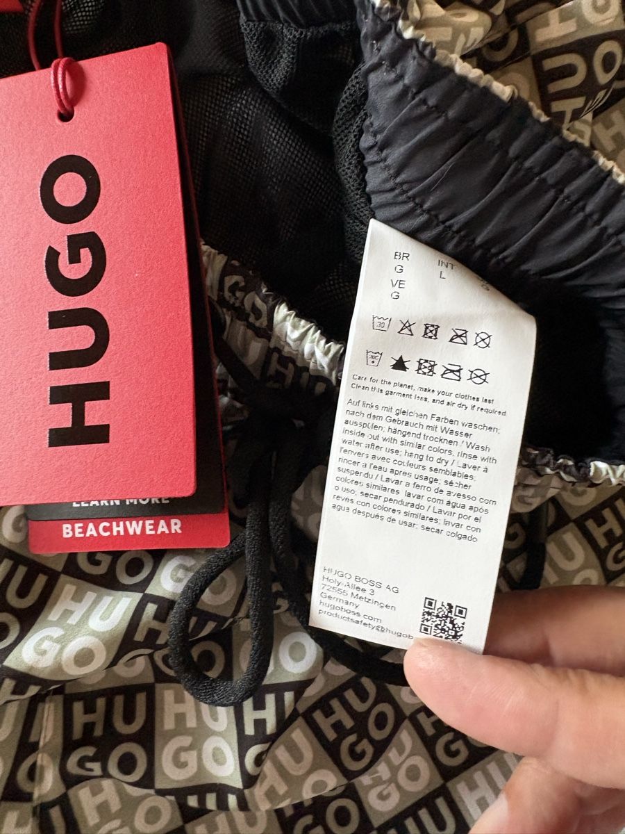 Hugo Boss Costumi da bagno: Nuovo costume Hugo Boss mis.L – Nuovo e nell'imballaggio originale da Davesco-Soragno venduto da dvf_7h6d 1