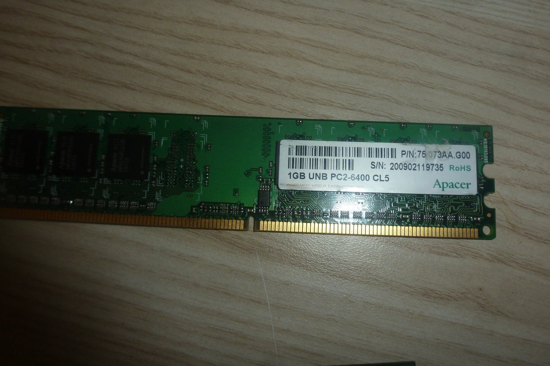 PC: APACER  7 Desktop Computer RAM * 1GB – Usato da Emmen venduto da newcar4you 1
