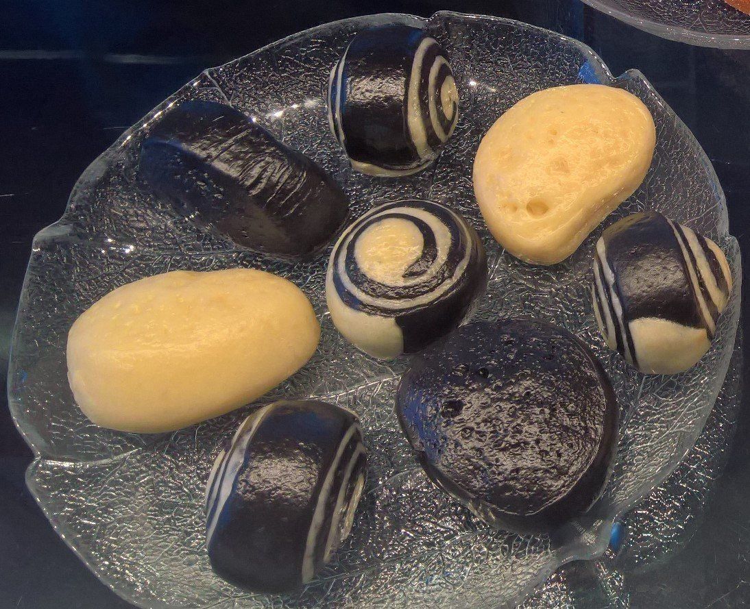 Cibi & Specialità: Bambuskohlepulver Lebensmittelfarbe E153 100gr. – Nuovo e nell'imballaggio originale da Entlebuch venduto da Hebu 2