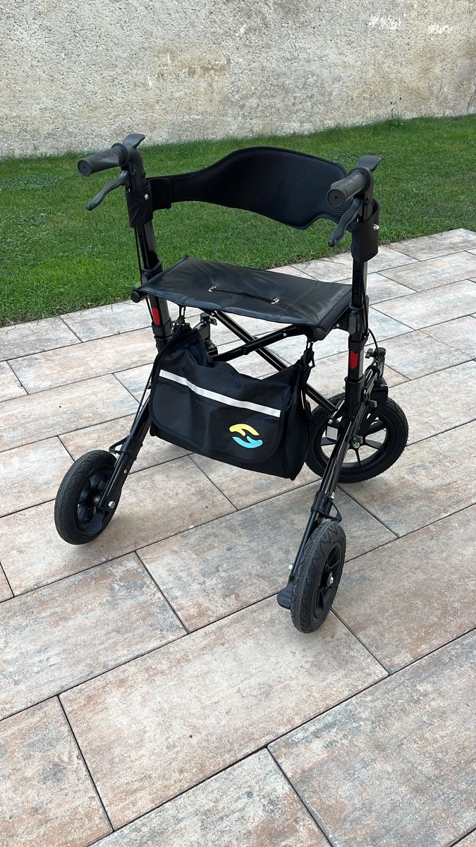 Ausili per la deambulazione: Rollator mit Luftreifen H1040 – Usato da Lausen venduto da sokratess 1
