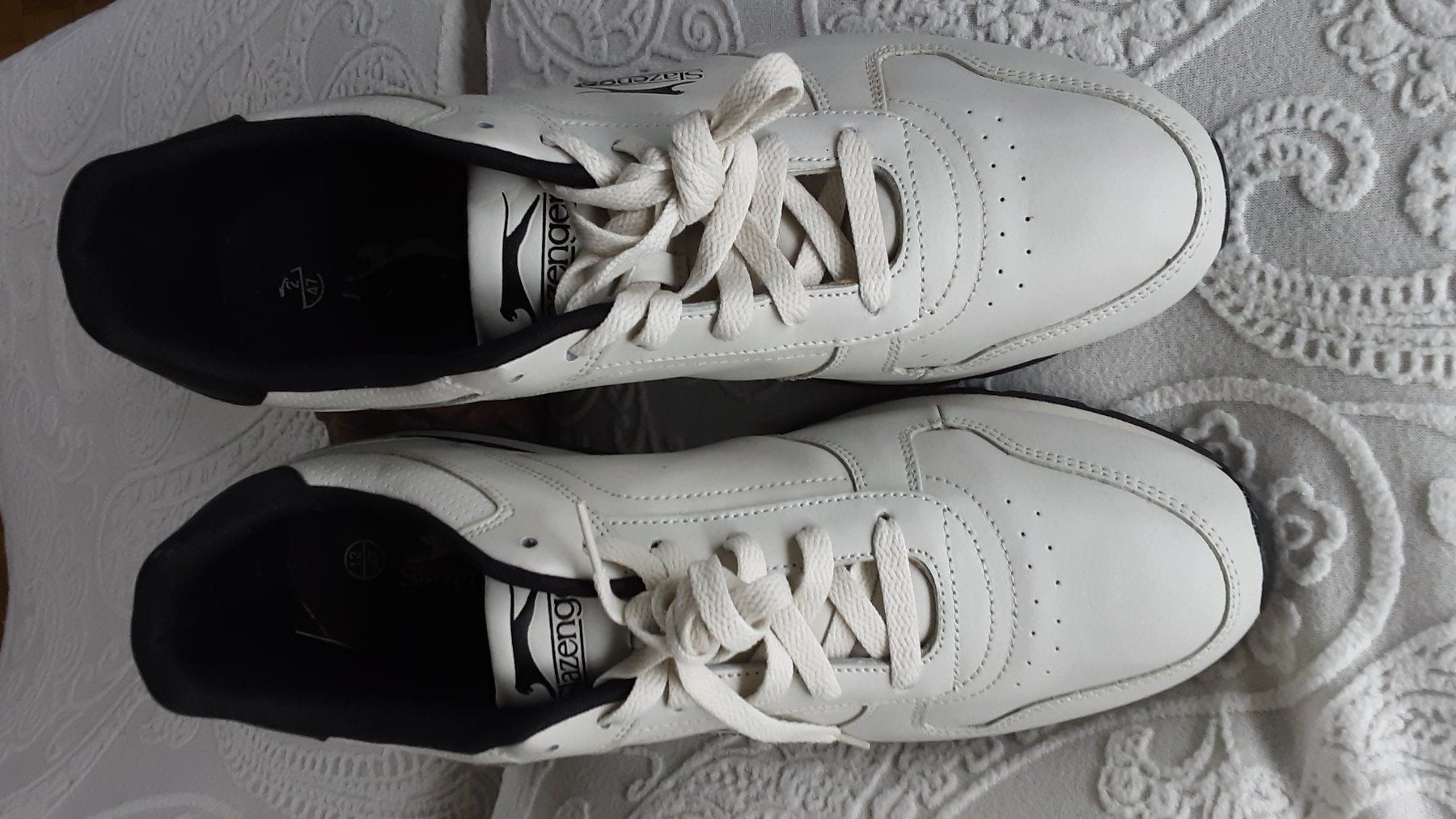 Herrenschuhe: Slazenger Sneaker, weiss, Grösse 47 – Neu (gemäss Beschreibung) aus Arbon von obchod 1