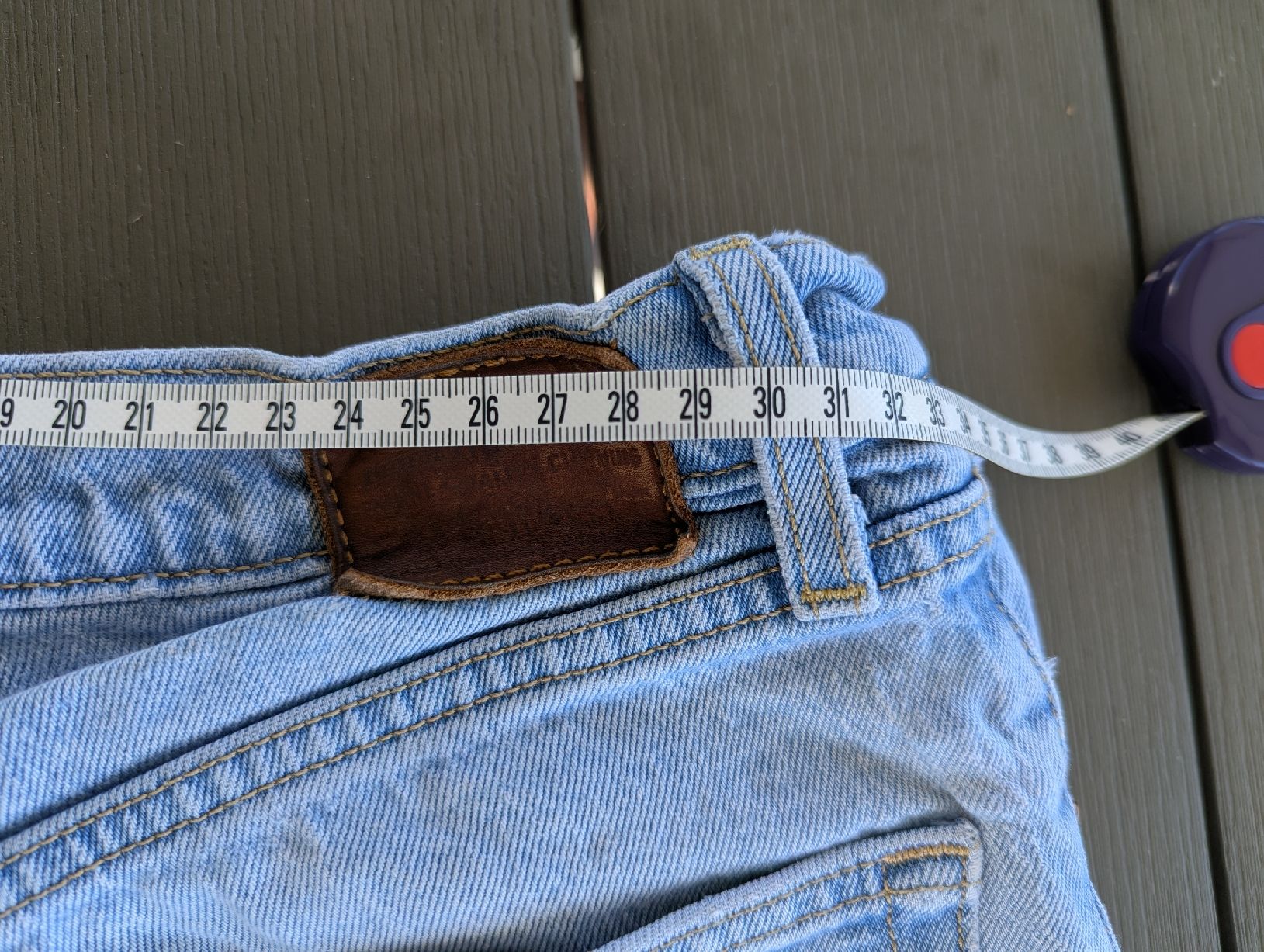 Levi's Jeans: Levi's Ribcage Straight Jeans Grösse 28 – D'occasion à Seengen par sam_x5tk 7