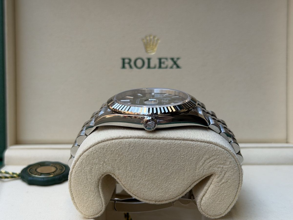Rolex Orologi: Rolex Datejust 41 Ombre – Nuovo e nell'imballaggio originale da Zürich venduto da watchdealer-24 3