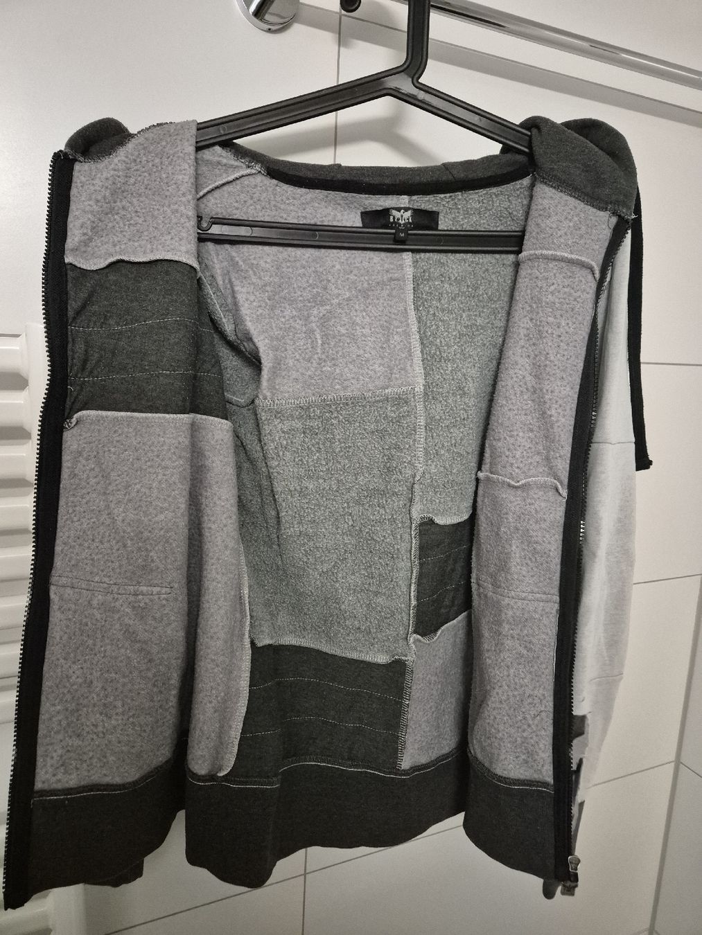 Maglioni & Felpe: Kapuzenpullover Gr. M – Usato da Richigen venduto da mon_lz67 3