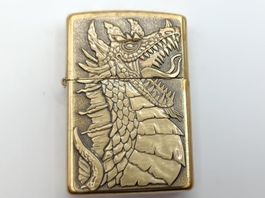 ZIPPO Drachen Emblem Feuerzeug 60005632