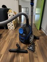 Philips PowerPro Compact Staubsauger Blau mit Power Bürste