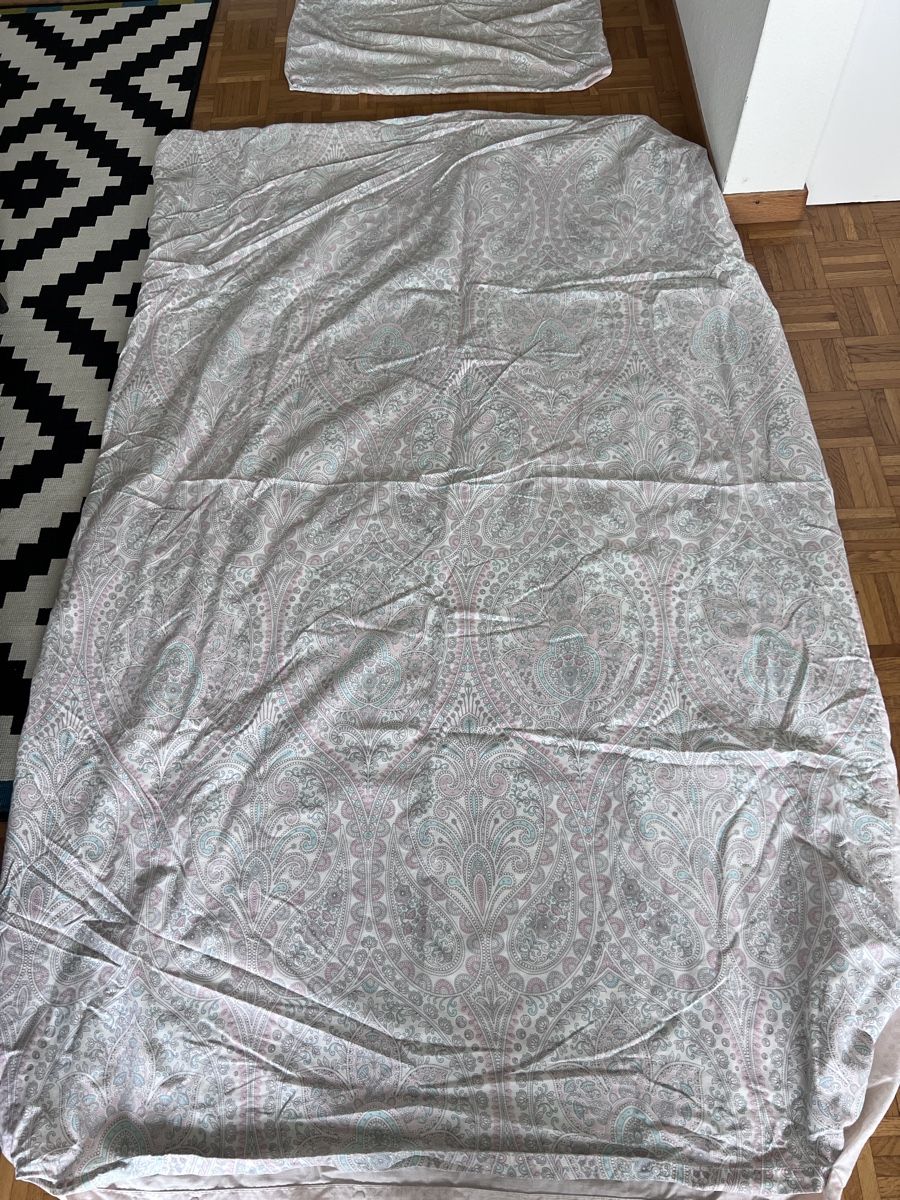 Biancheria da letto: Wunderschöne Bettwäsche, hell mit Muster – Usato da Neuenhof venduto da UrbanBags