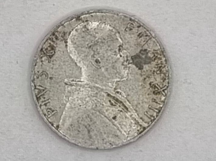 Tutti le monete: Vatican 5 L. 1951 Pius XII – Usato da Bure venduto da chap981 1