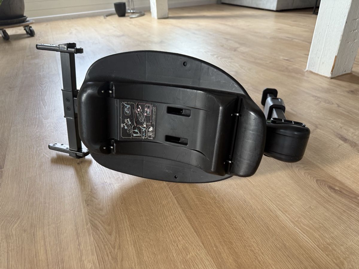 Kiddy Auto-Kindersitze: Kiddy Isofix Base 2 – Gebraucht aus Zürich von sarah_a6 1