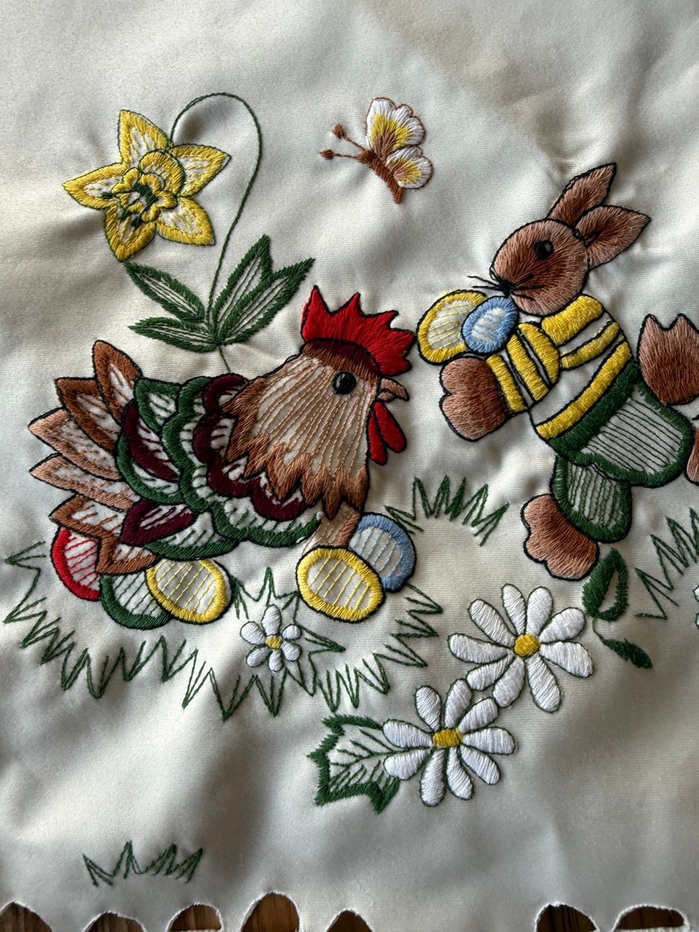 Altra biancheria da tavola: Neu Tischdecke Ostern 84 x 84 cm – Nuovo (secondo la descrizione) da Kirchdorf AG venduto da coco123 2