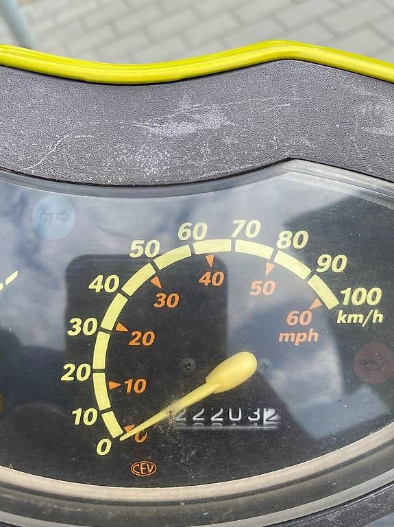 Peugeot Scooter: Roller PEUGEOT Vivacity 50 – Usato da Henau venduto da verkaufrico 2