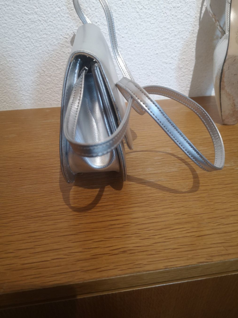 Scarpe da donna: Damenschuh mit Handtasche – Usato da Lostorf venduto da rubileo 1