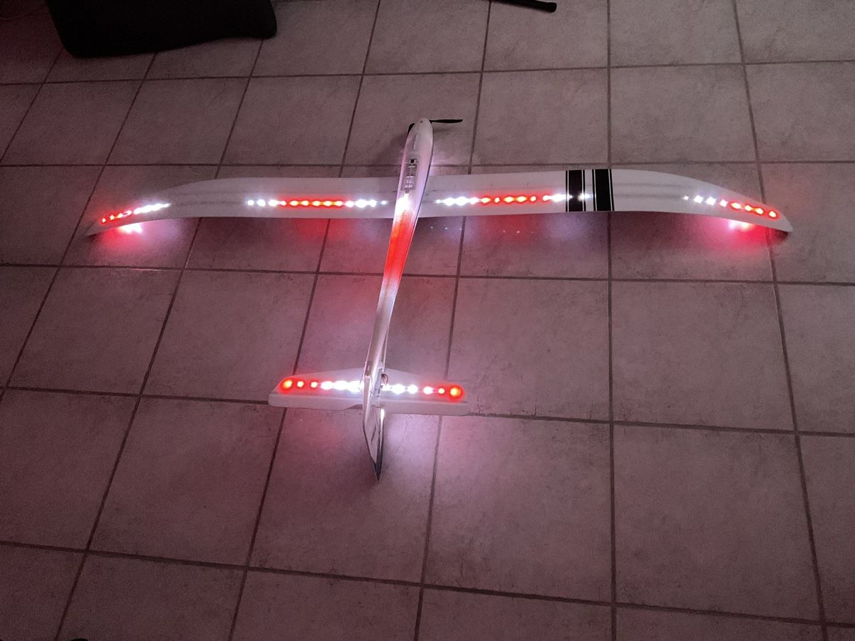 RC Modellbau: E-Segler Radian Night 2m – Neu (gemäss Beschreibung) aus Niederbuchsiten von Mauzel58 4