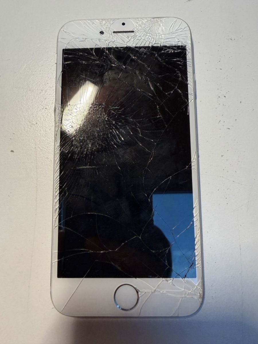 Apple Portables: Smartphone Apple iPhone blanc – D'occasion à Villeret par JojololoX9