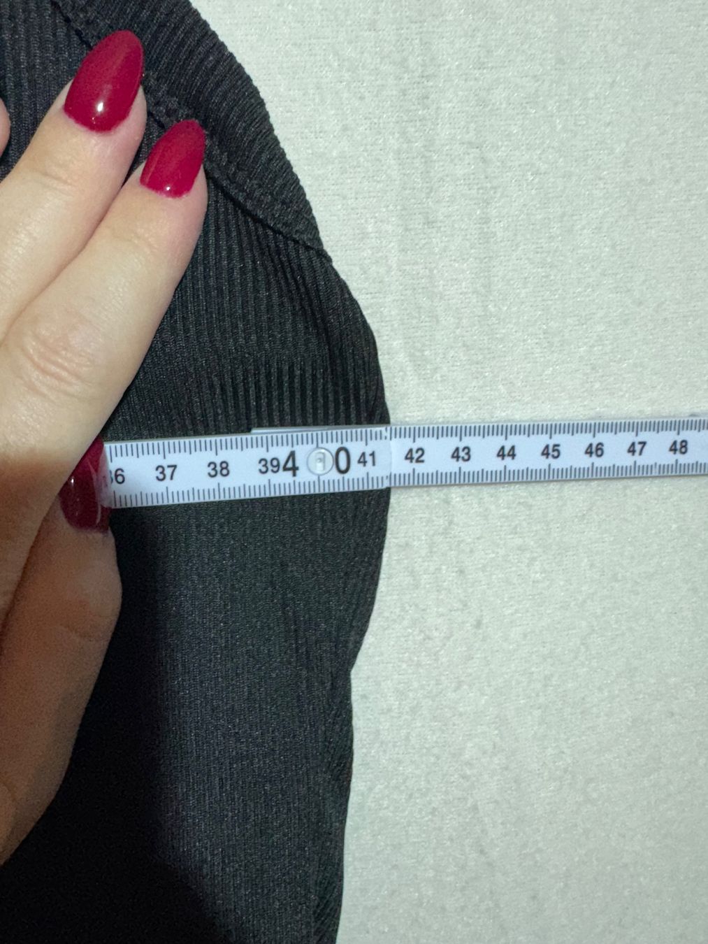 Top: Schwarzes Basic mit Cups Gr. L – Nuovo (secondo la descrizione) da Grosswangen venduto da SALE_SALE_SALE 6