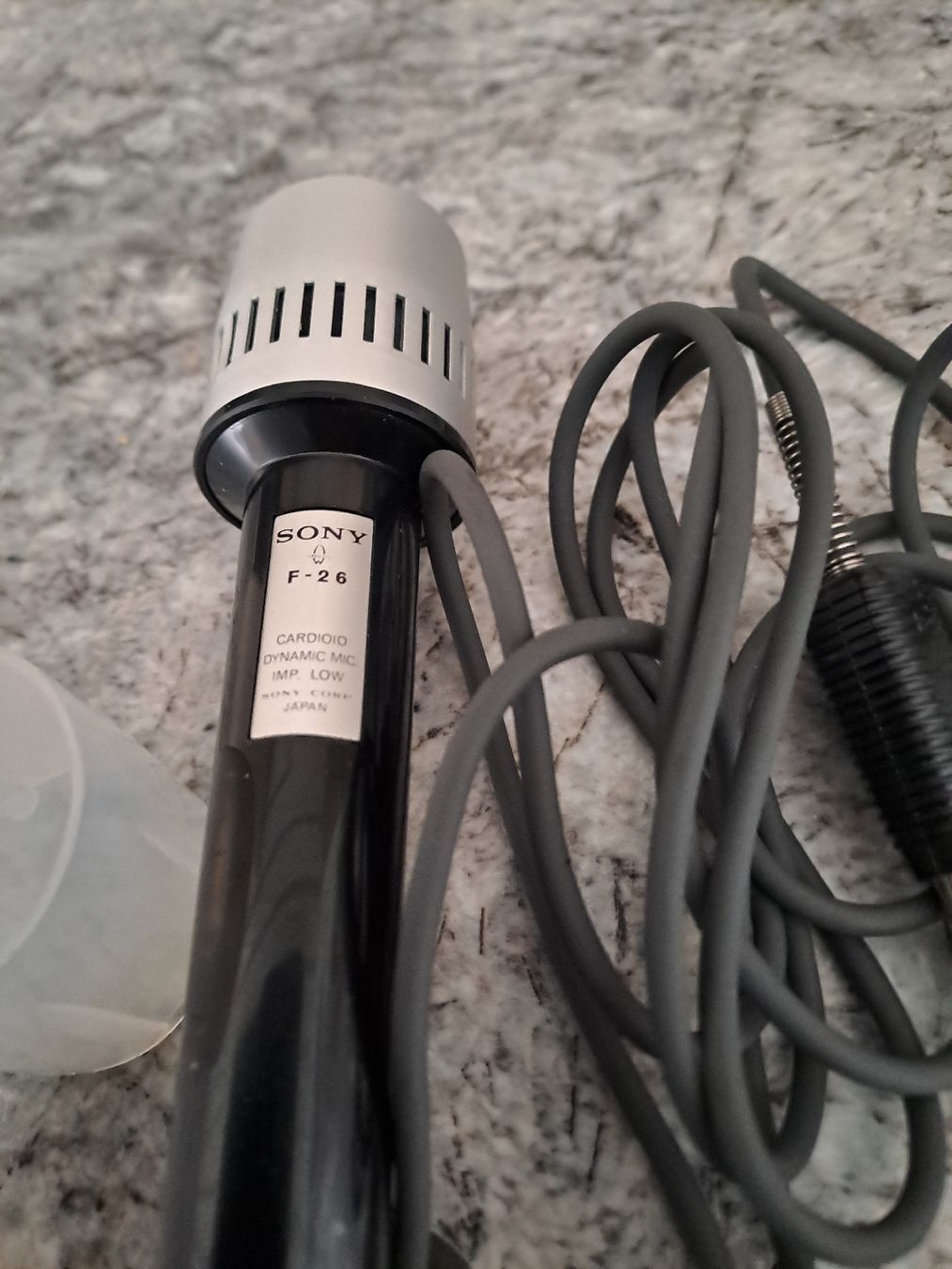 Sony Mikrofone: SONY F - 26  – Gebraucht aus Uetendorf von Essiggurken 1