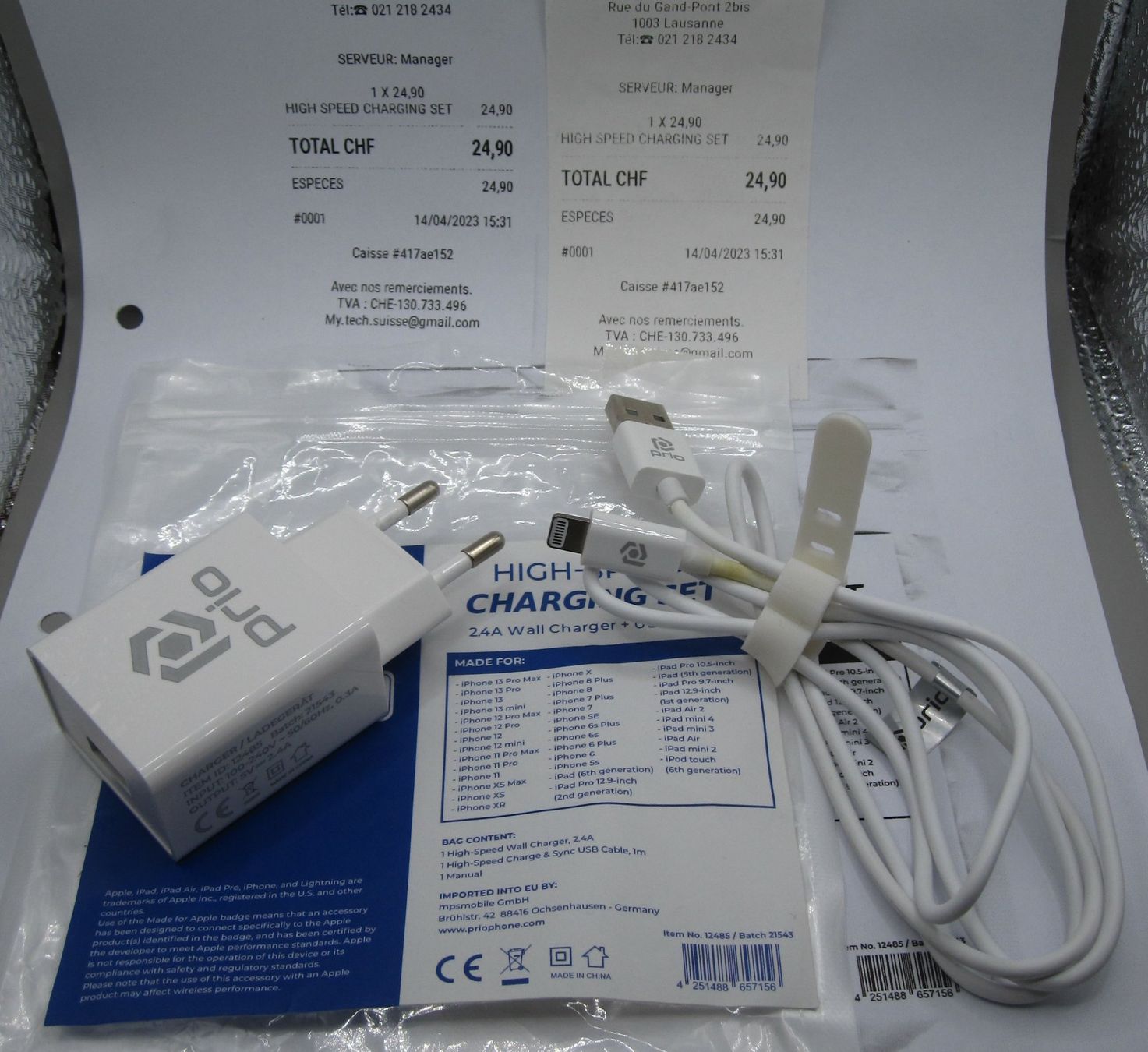 Caricabatterie: Câbles et Adaptateur PRIO pour Apple USB-A & C à Lightning – Nuovo e nell'imballaggio originale da Nyon venduto da WHTF