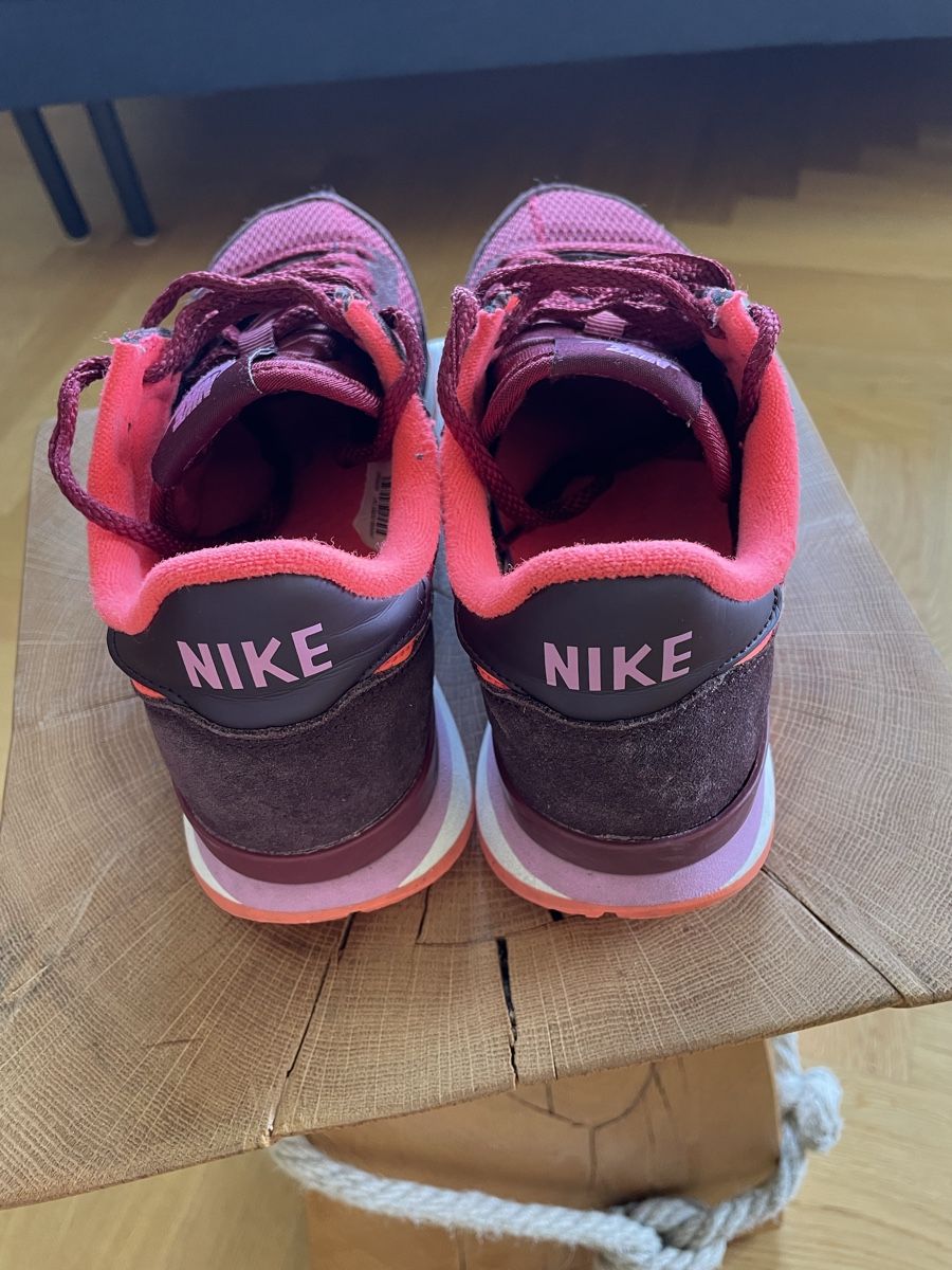 Nike Damenschuhe: Nike Internationalist, 38.5 – Gebraucht aus Basel von CCRosa 2