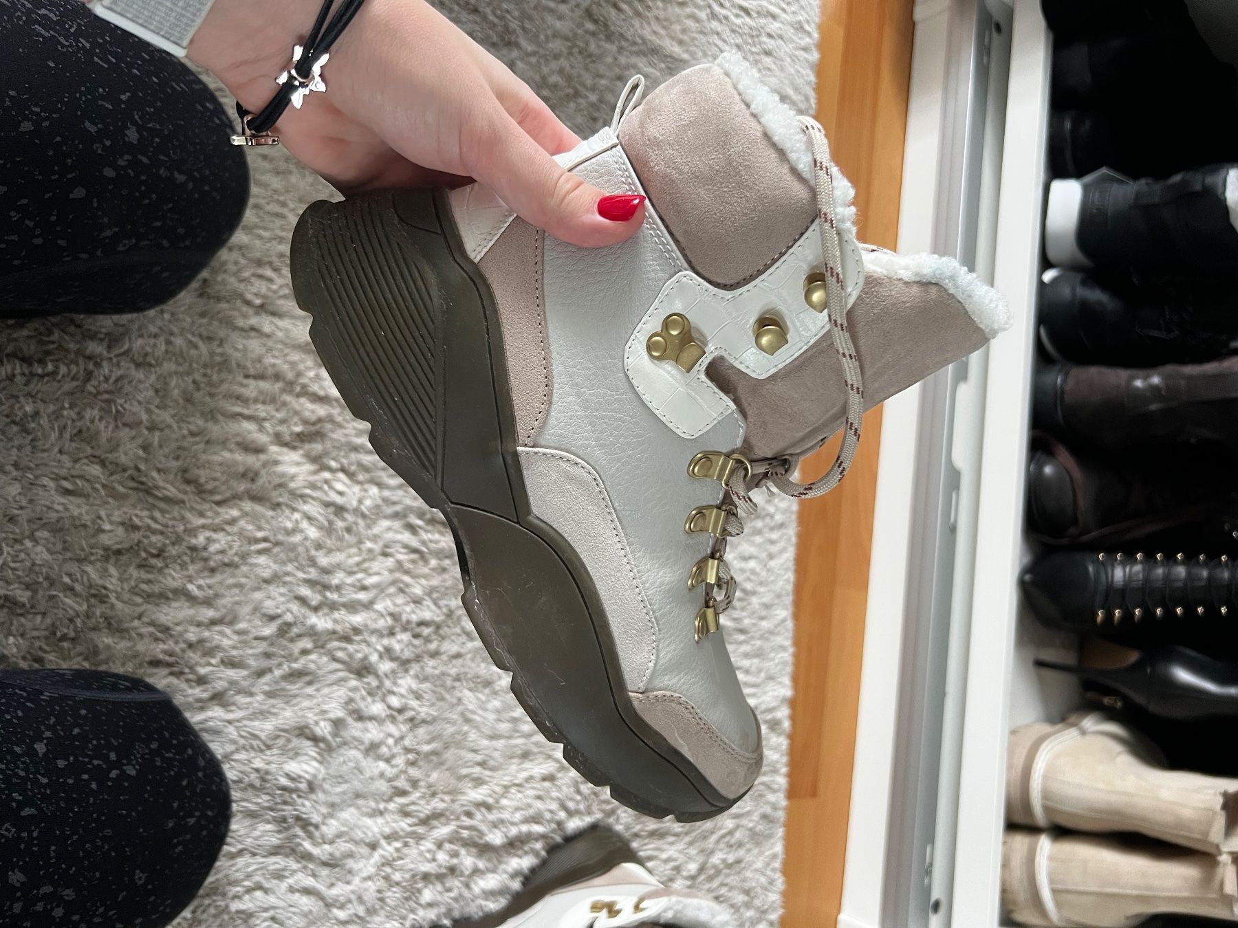 Scarpe da donna: Winter Boots für Damen – Usato da Sattel venduto da Zlata1 2