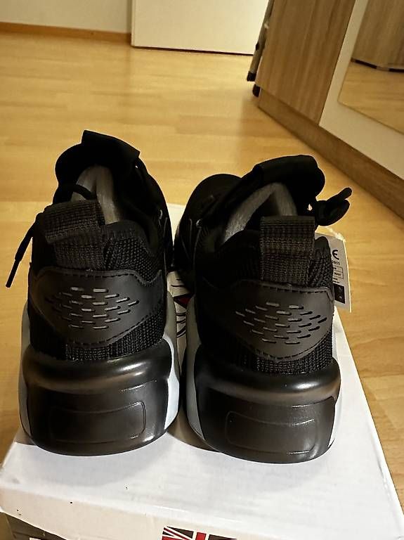 Scarpe da uomo: Sicherheitsschuhe " Rona Shoes" Grosse 37 – Usato da Hergiswil NW venduto da Juliayy 2