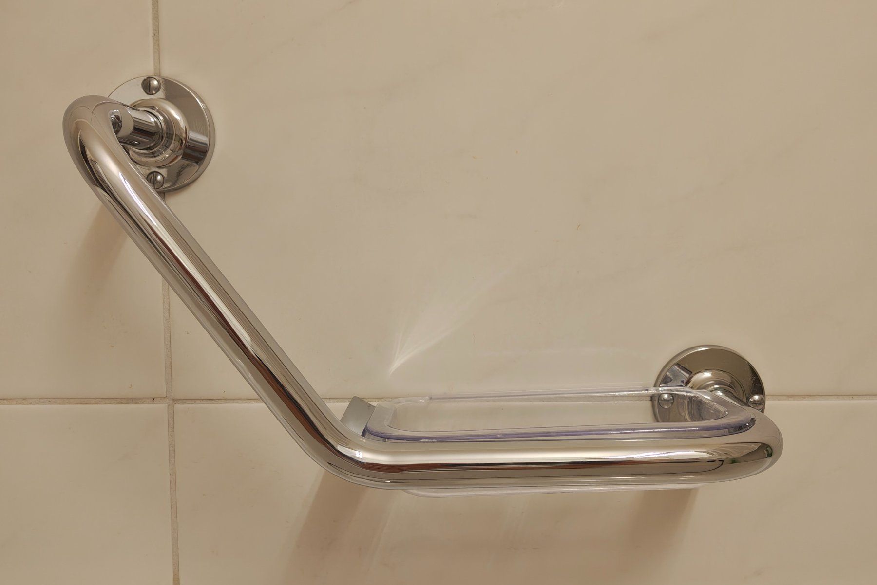Diaqua Supporti a parete: Haltegriff Bad mit Seifenschale – Usato da Bolligen venduto da Casewise 3