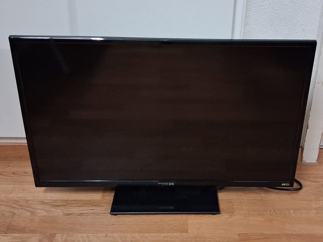 Daewoo Televisori: Fernseher Daewoo LED guter Zustand – Usato da Bern venduto da KavIndustries