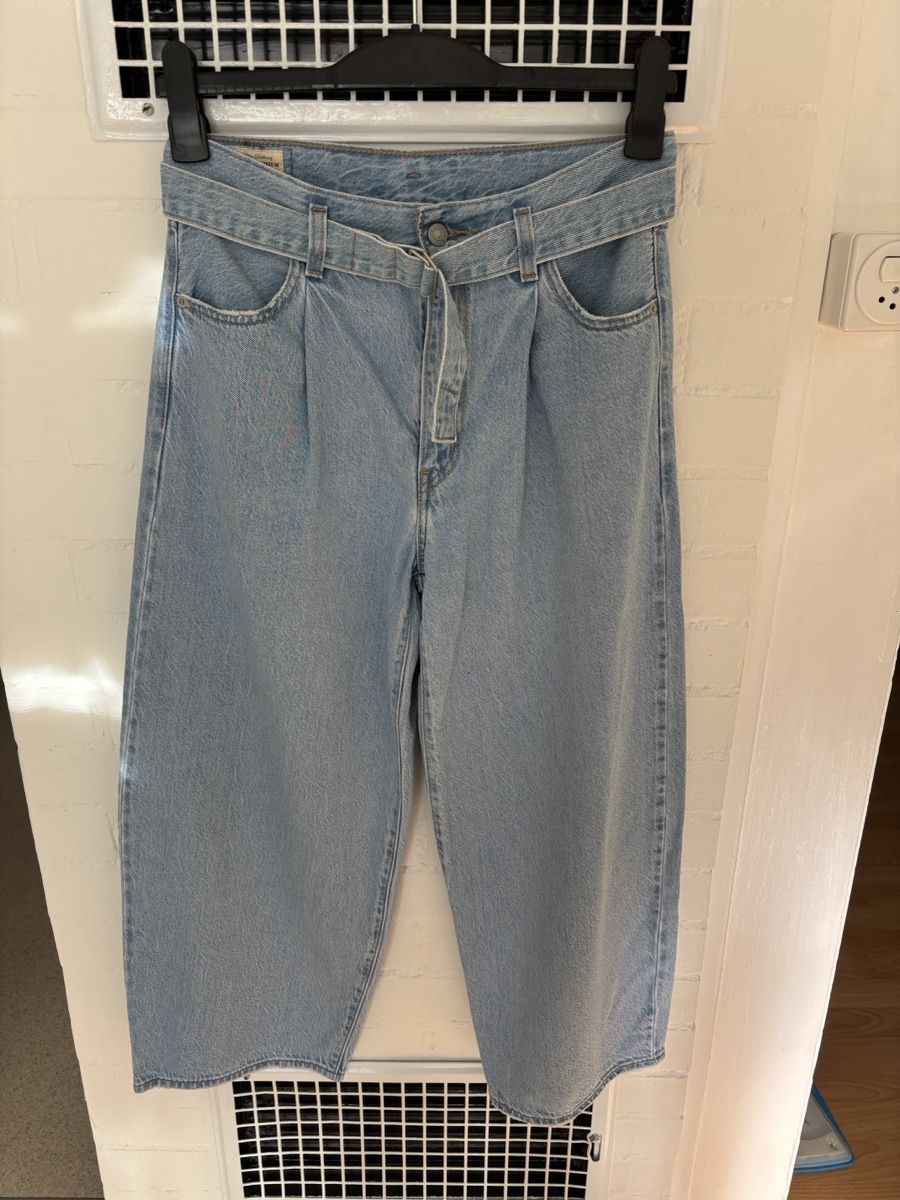 Levi's Jeans: Levis Damen Jeanshose mit Gürtel, hellblau – Nuovo (secondo la descrizione) da Zug venduto da alex___4
