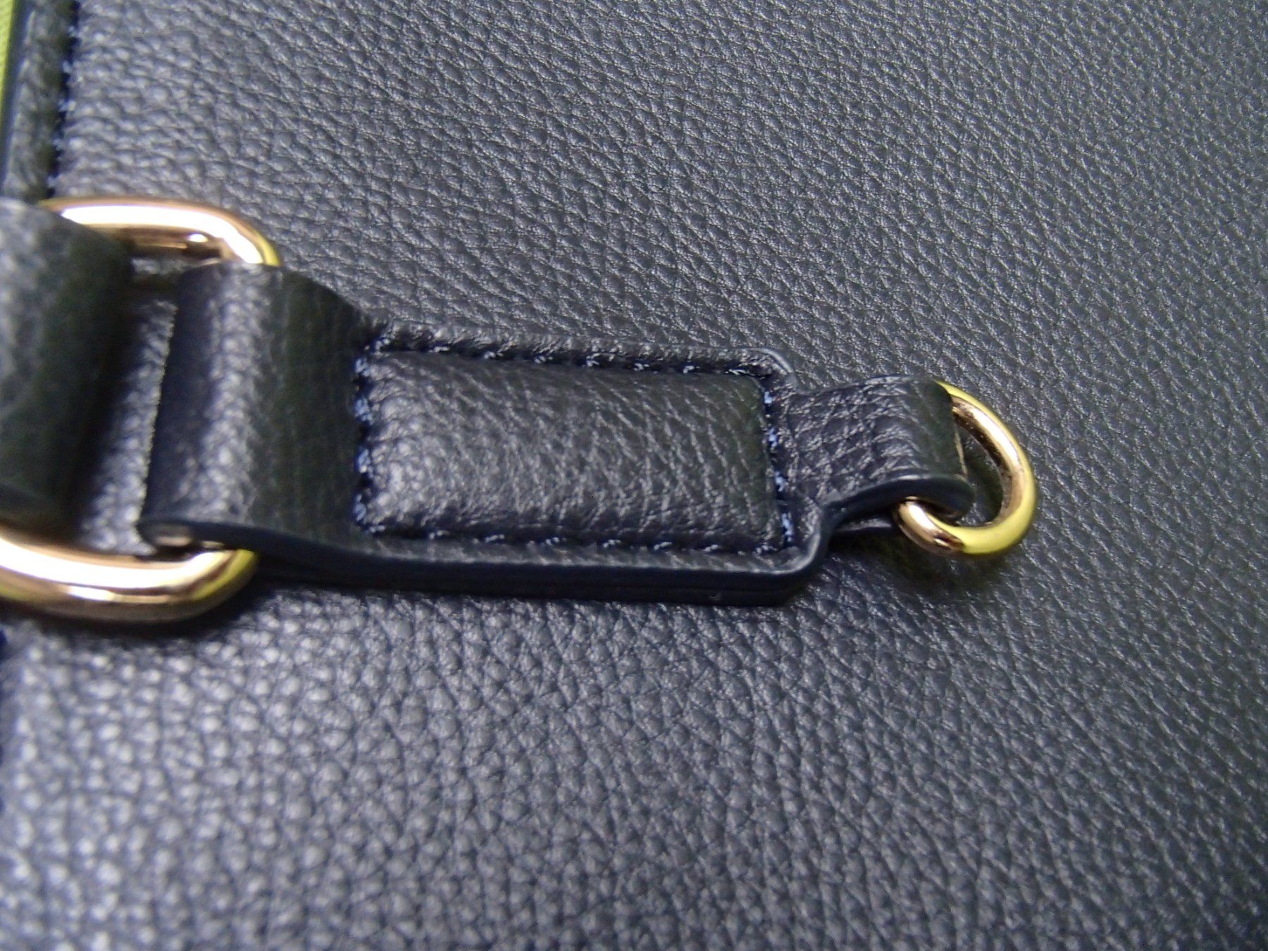 Tommy Hilfiger Borse da donna: Original dunkelblauer Tommy Hilfiger Shopper neu – Nuovo e nell'imballaggio originale da Schöfflisdorf venduto da pullux 1
