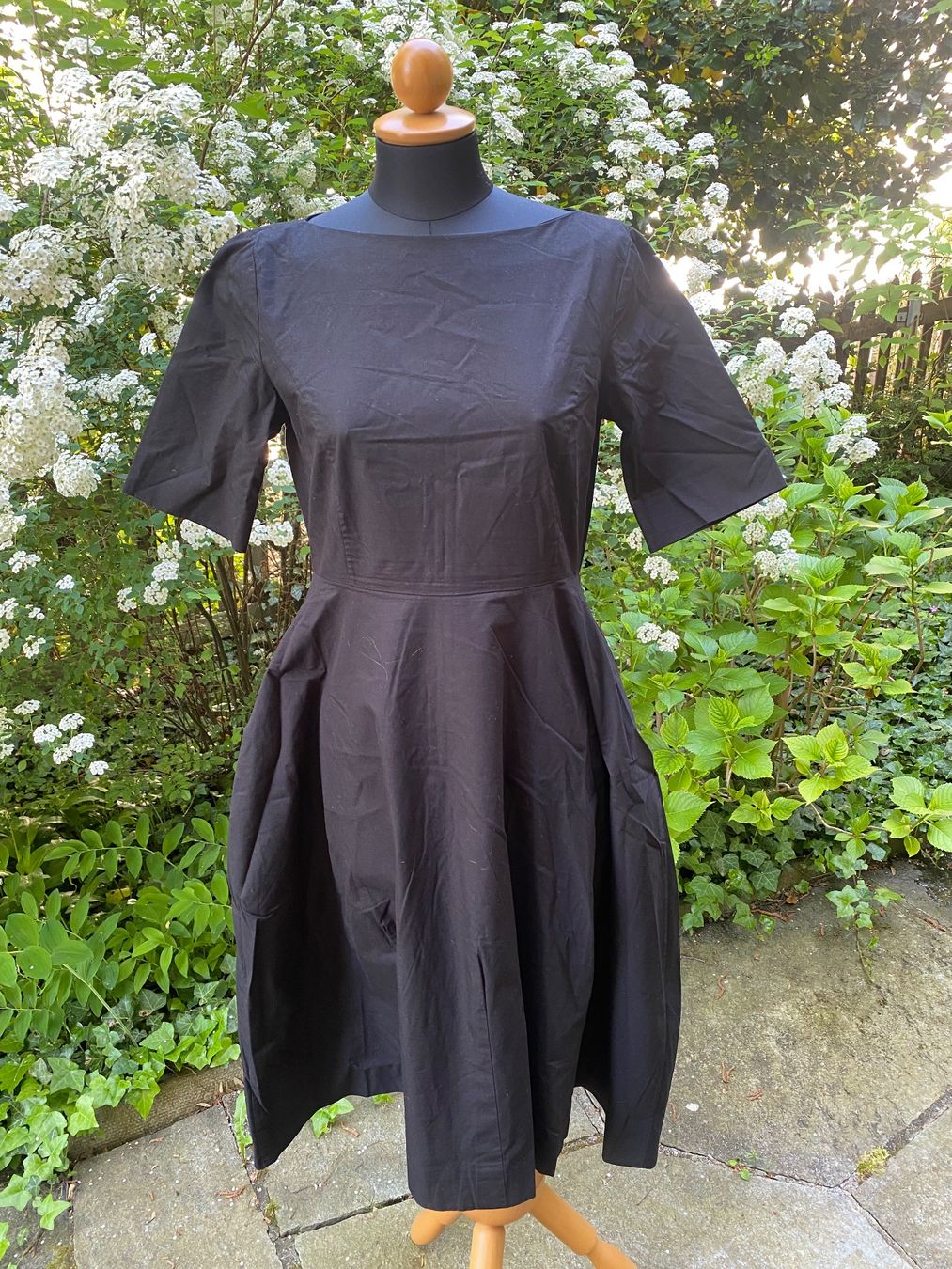 Cos Vestiti: Schwarzes COS Sommerkleid Grösse 36 – Usato da Zürich venduto da JDB_Vintage