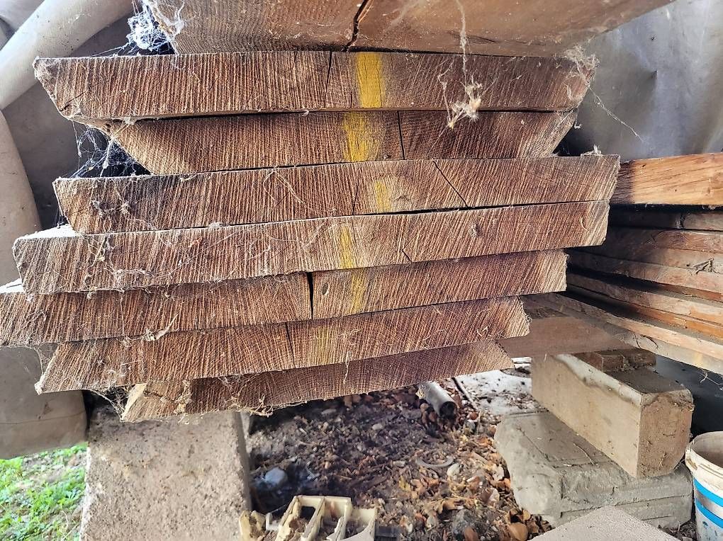 Holzartikel: Eichen und Tannenbretter – Neu (gemäss Beschreibung) aus Lachen SZ von Shurupi 1