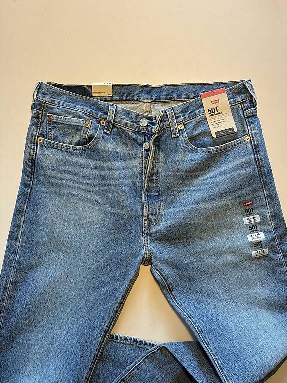 Levi's Jeans: Levi's 501 Jeans Straight Fit – Nuovo e nell'imballaggio originale da Basel venduto da rororo47 1