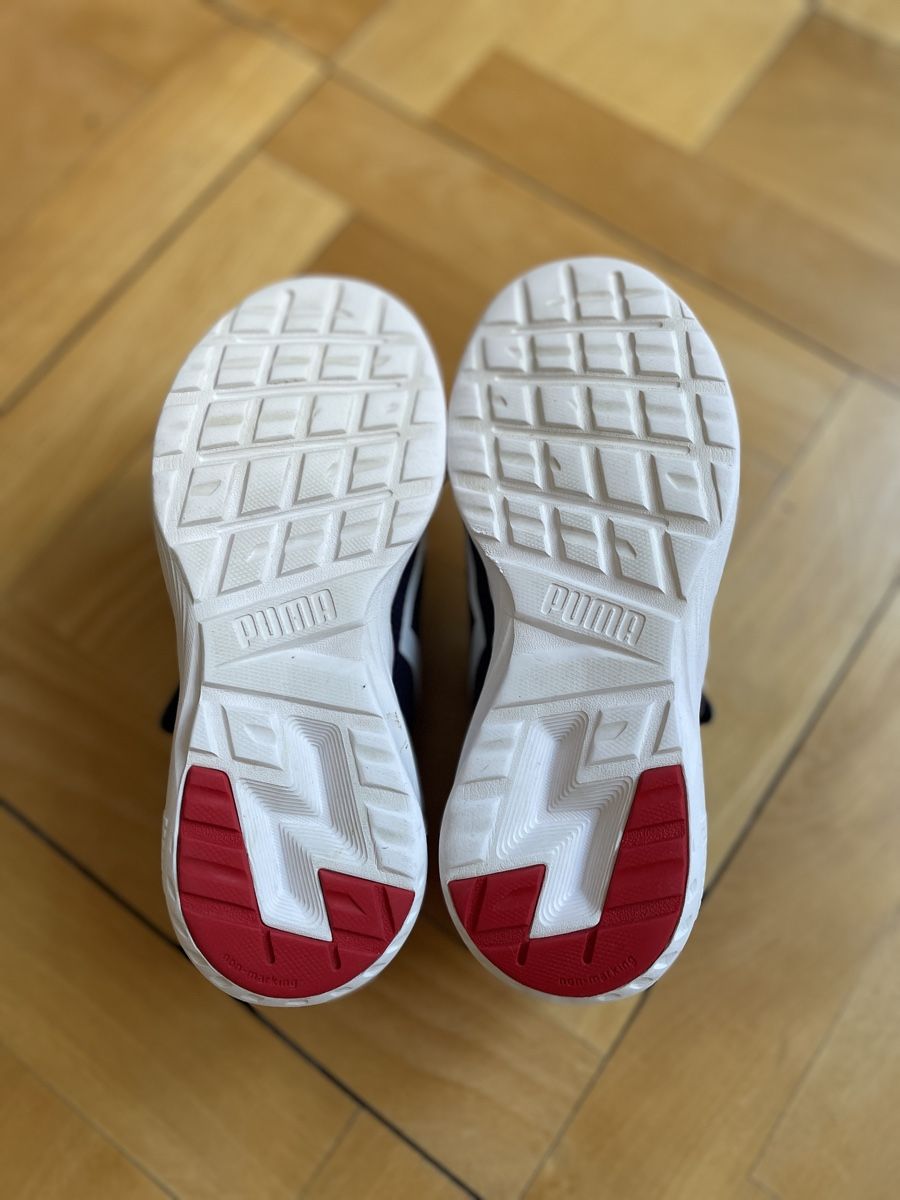 Puma Scarpe per ragazzi: Puma Turnschuhe dunkelblau Gr. 34 – Usato da Zürich venduto da Mangoholz 2
