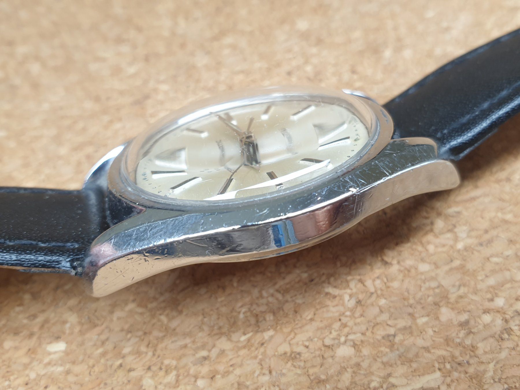 Eterna Orologi: Eterna Uhr – Usato da Neyruz FR venduto da Flyback 3